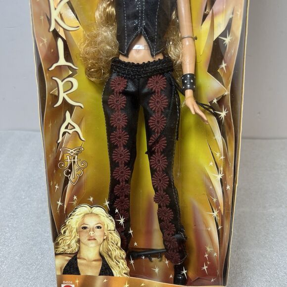 2002 Mattel Shakira Black Leather Concert Outfit Signature Network Doll B4534 - Picture 4 of 8